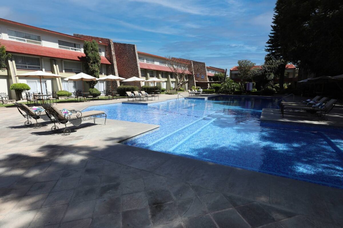 Alberca Hotel Real de Minas Tradicional, Hotel en Santiago de Querétaro